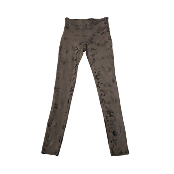 SPANX Camo Print Leggings Green Stretch Activewear Workout Yoga Women Size Small - Picture 1 of 4